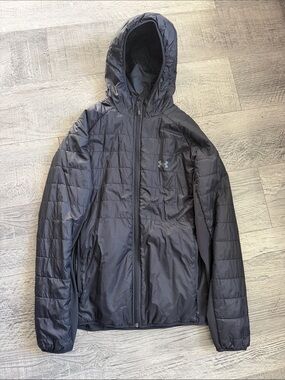 Under Armour Men's Black Quilted Hooded Puffer Jacket